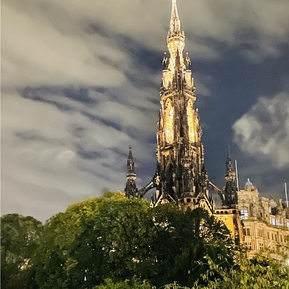 Meet your Posher, Carly - Picture 13 of 15